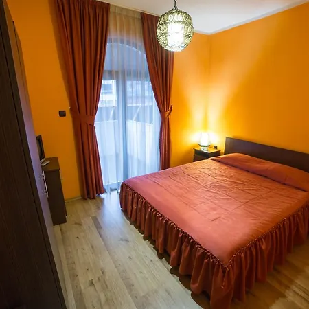 Kris Hotel 3*